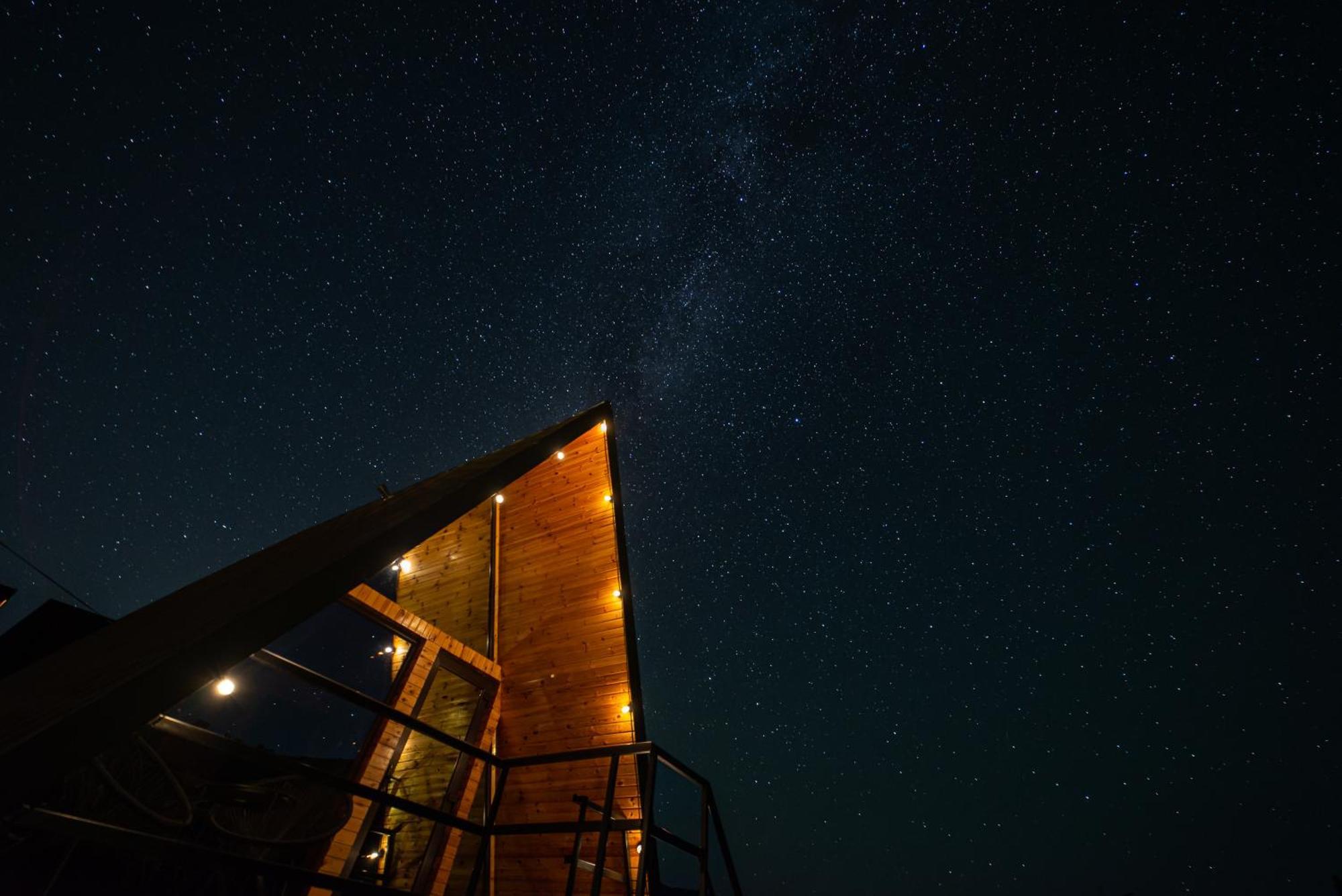A Pisc Hotel Vatra Moldoviţei Buitenkant foto