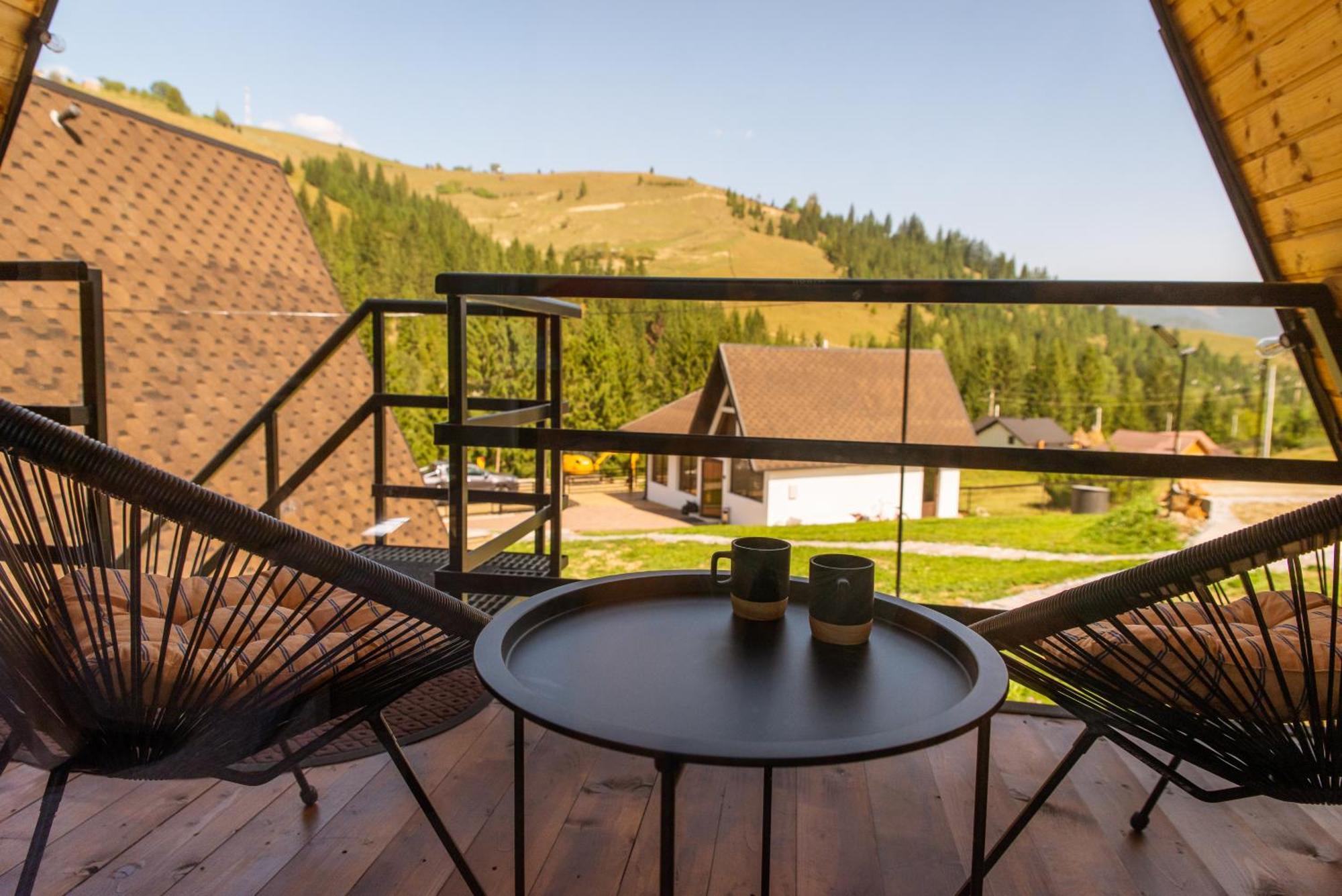 A Pisc Hotel Vatra Moldoviţei Buitenkant foto